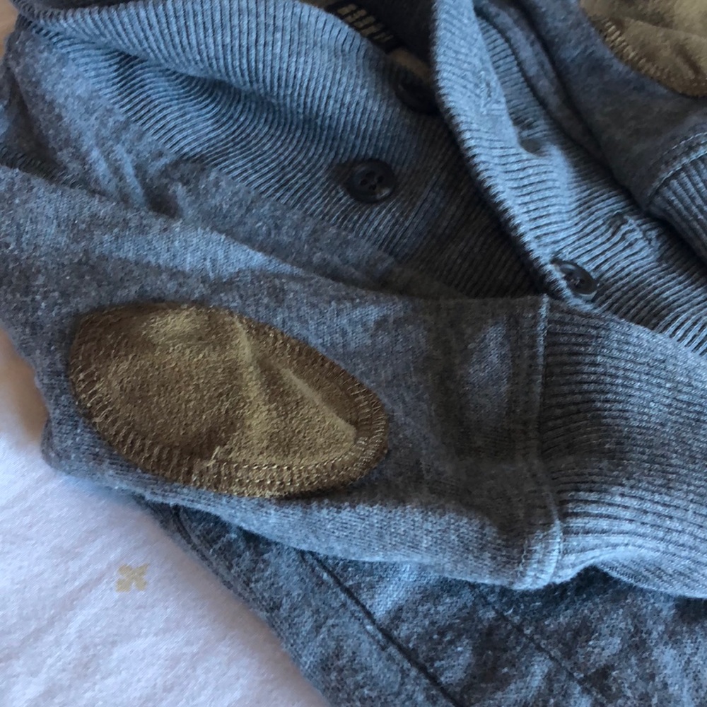 H&M little old man sweater! - Picture 2 of 4